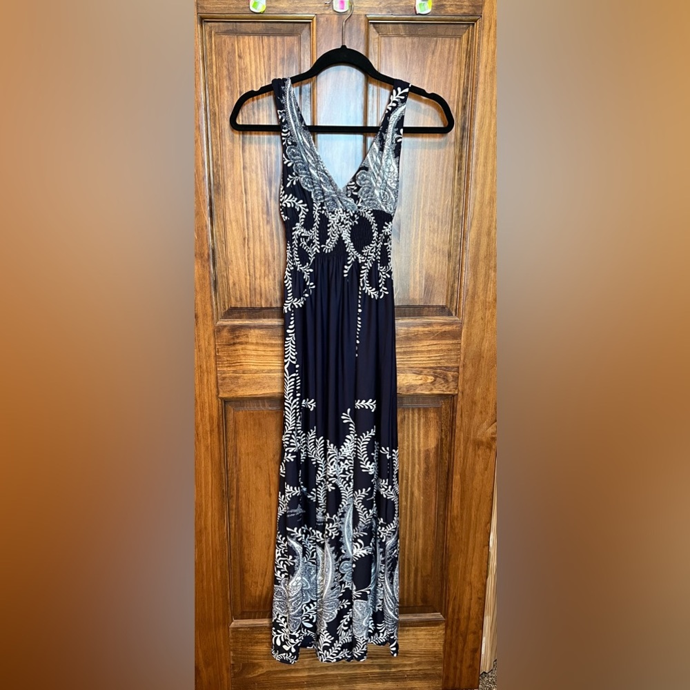 Floor Length Maxi Dress with V-Neck